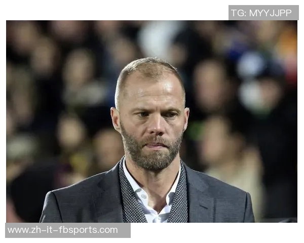 足球场上的传奇球星与他们的背后数字故事解析 足球场上的传奇球星与他们的背后数字故事解析